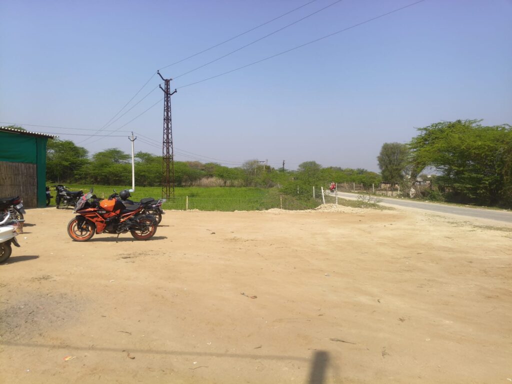 Best Cafe & Restaurant in Peeplu near Tonk. Veg food, burger, chowmein, kulhad chai, coffee. Easy reach from Banwara, Lawa, Ranoli, Borkhandi, Loharwara.